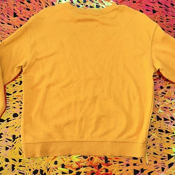 Long sleeve sweater with black Mickey Mouse emblem - Picture 4 of 6